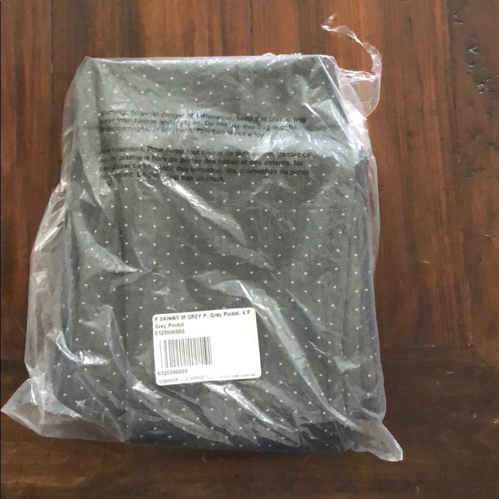 LOFT PETITE SKINNY PINDOT PANTS